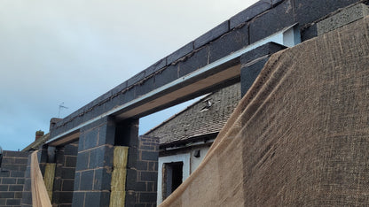 Installation of a Earl 150-S 2.4m standard duty 150mm cavity wall lintel